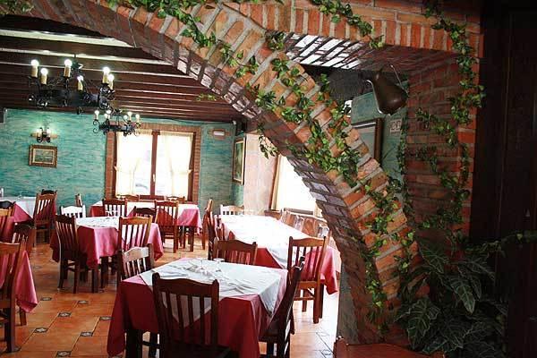 Hotel Restaurante La Parra La Franca Exterior foto